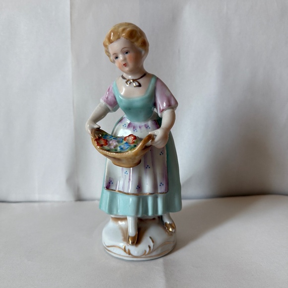 Vintage Royal Sealy Porcelain Woman Holding Flower Basket Figurine - Picture 1 of 10